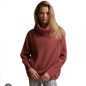 Varley Ribbed Turtleneck Sweatshirt in Rust